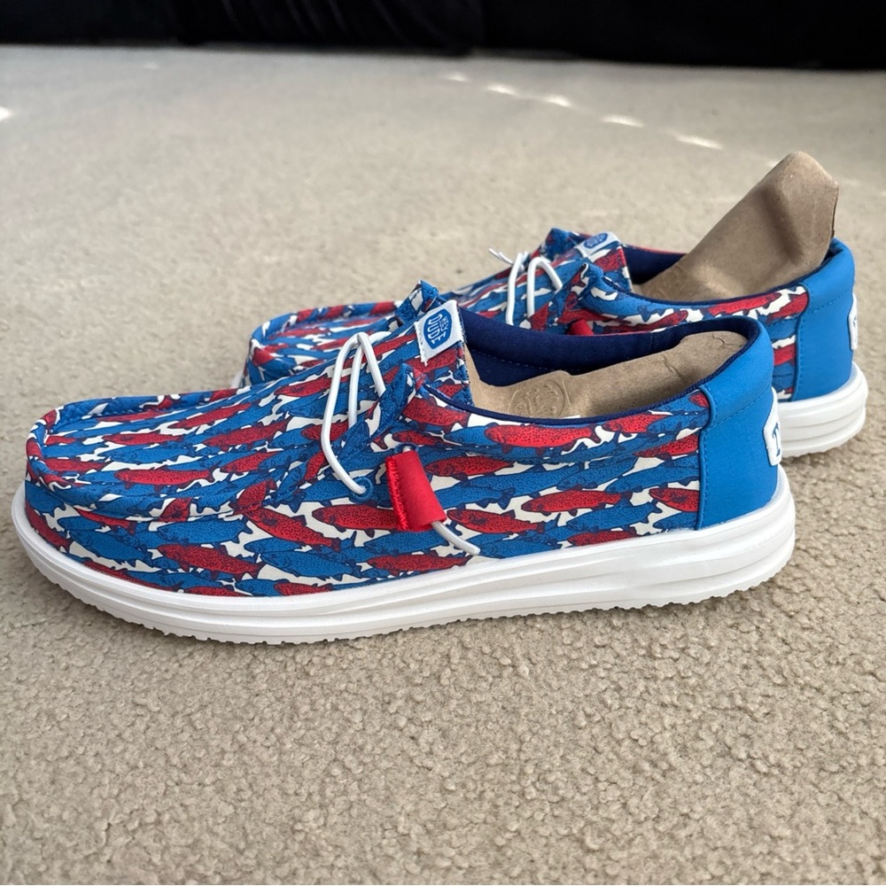 Hey Dude Wally H2O Fish Camo Men’s Size 10 Slip On Loafer Casual 41842-1DF Shoe